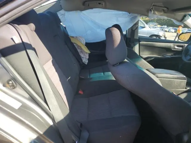 2016 TOYOTA CAMRY LE  