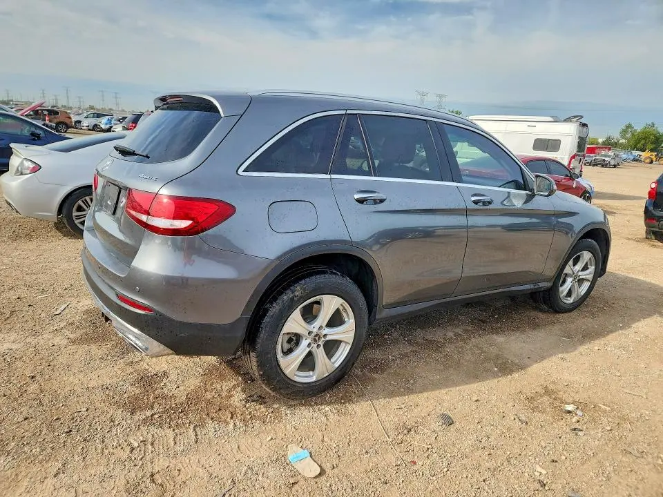 2017 MERCEDES-BENZ GLC 300 4MATIC  