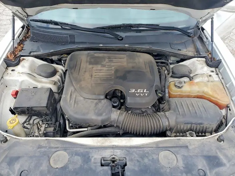2014 DODGE CHARGER SE  
