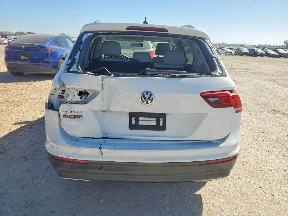 2021 VOLKSWAGEN TIGUAN S  
