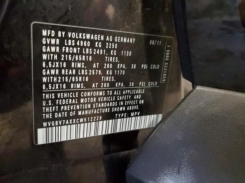 2012 VOLKSWAGEN TIGUAN S  