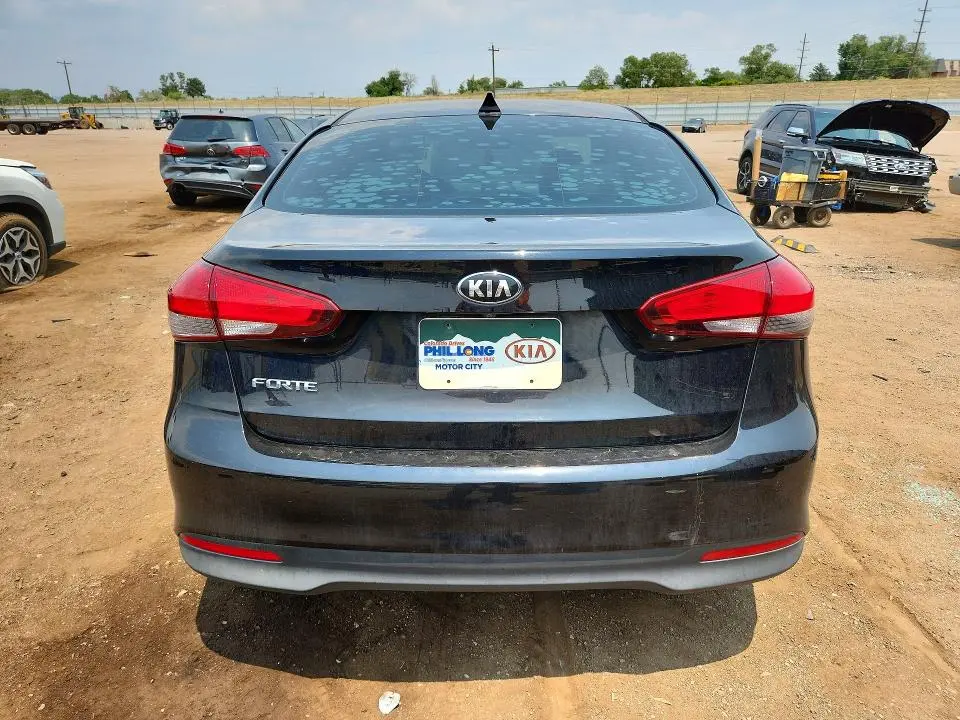 2018 KIA FORTE LX  