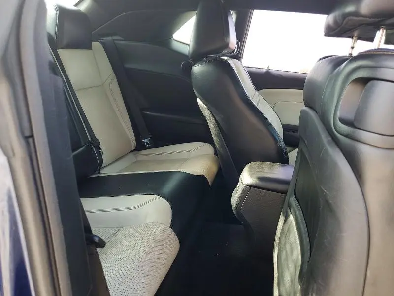 2015 DODGE CHALLENGER SXT PLUS  