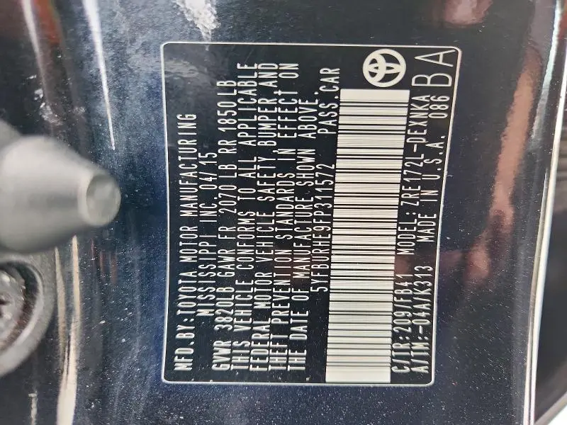 2015 TOYOTA COROLLA LE  