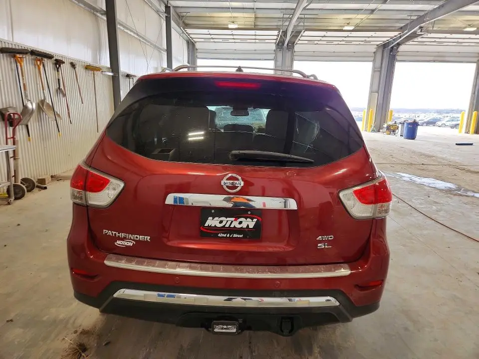2015 NISSAN PATHFINDER SL  