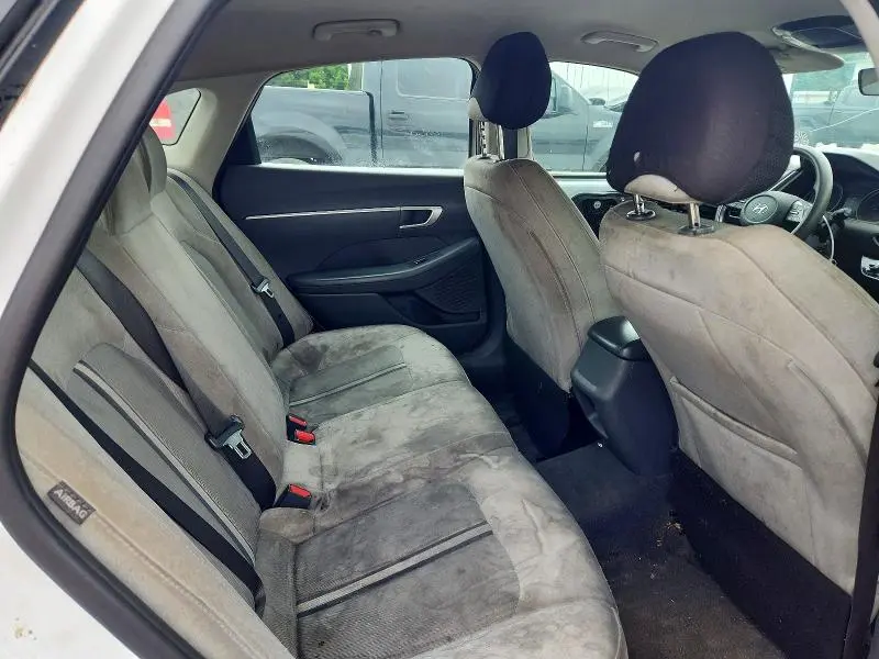 2021 HYUNDAI SONATA SE  