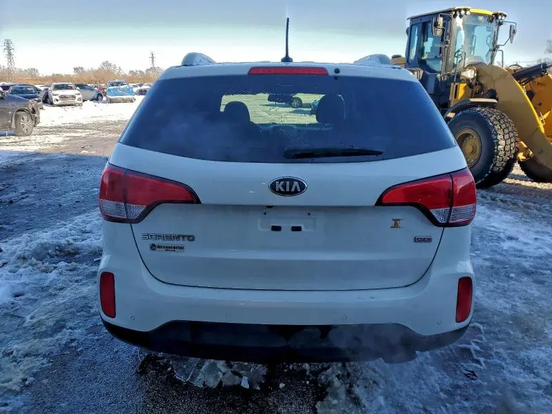 2015 KIA SORENTO LX  