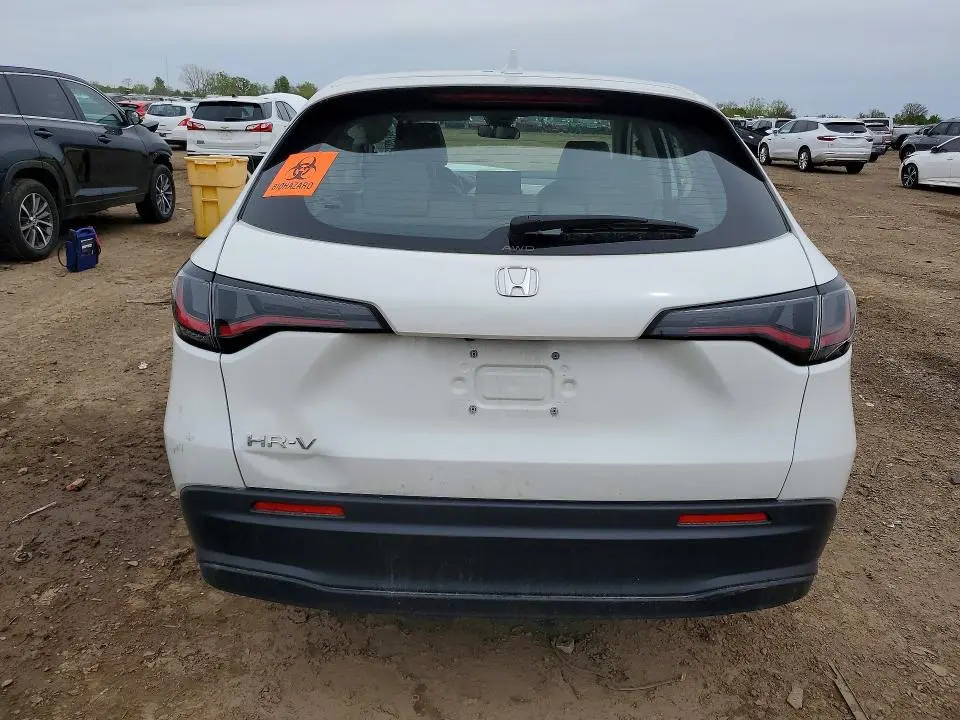 2024 HONDA HR-V LX  