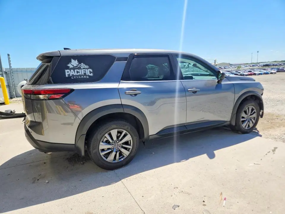2024 NISSAN PATHFINDER S  