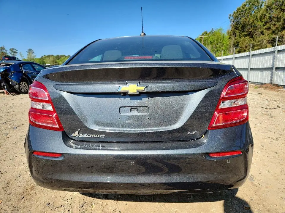 2020 CHEVROLET SONIC LT  