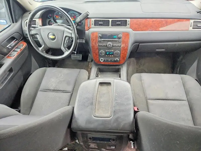 2010 CHEVROLET AVALANCHE LT  