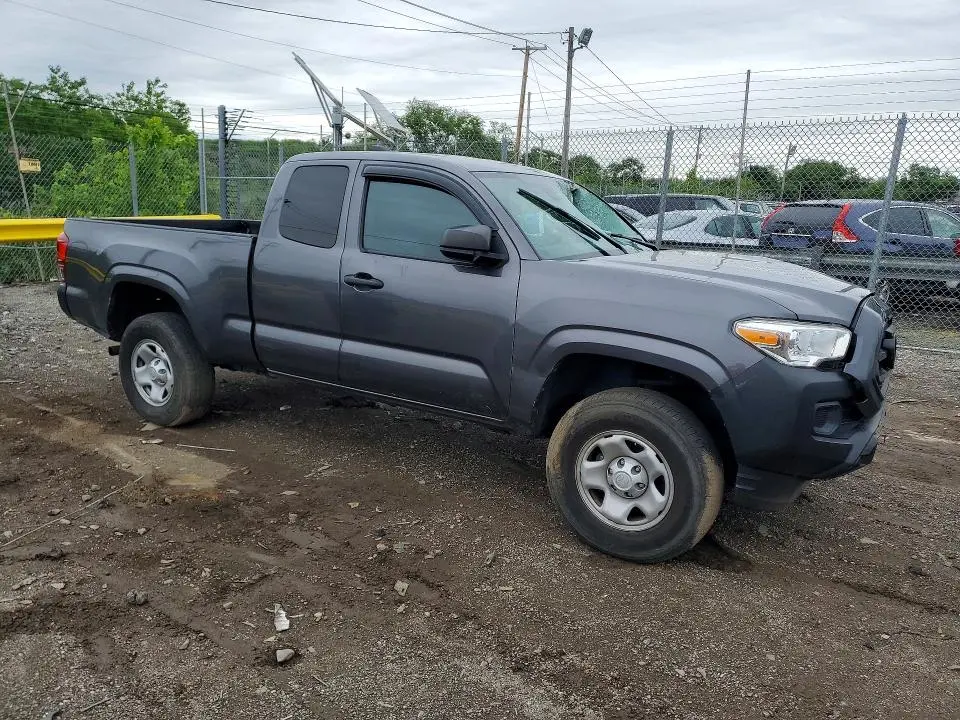 2021 TOYOTA TACOMA SR  