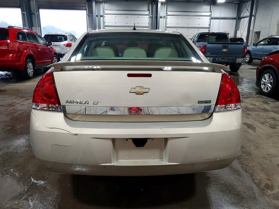 2011 CHEVROLET IMPALA LT  