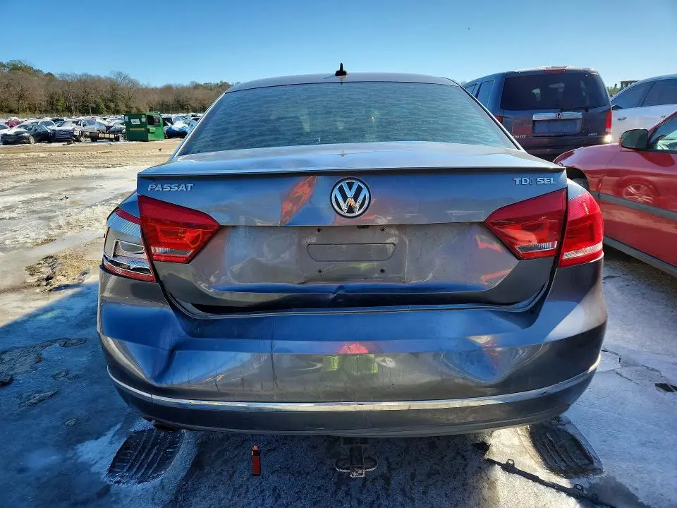 2013 VOLKSWAGEN PASSAT SEL  