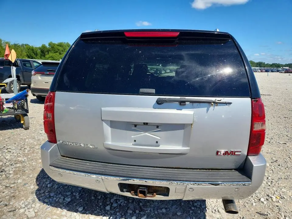 2013 GMC YUKON XL DENALI  
