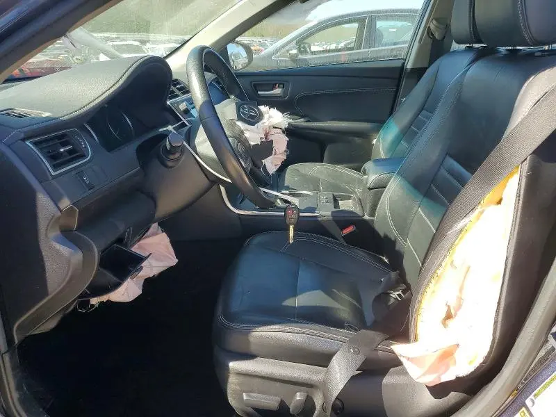 2017 TOYOTA CAMRY XLE  