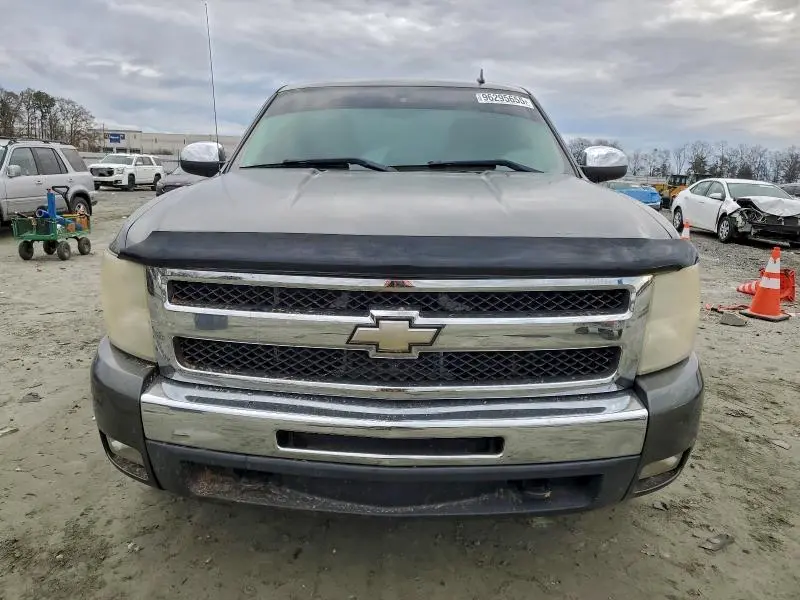 2011 CHEVROLET SILVERADO K1500 LT  