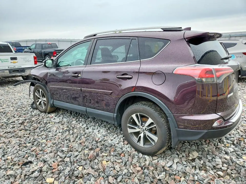 2017 TOYOTA RAV4 XLE  