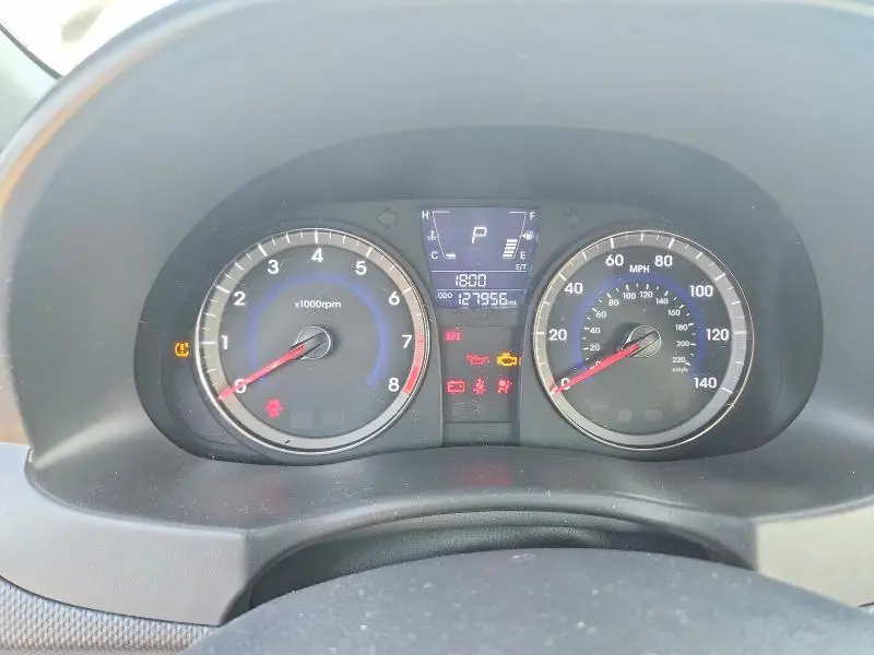 2012 HYUNDAI ACCENT GLS  