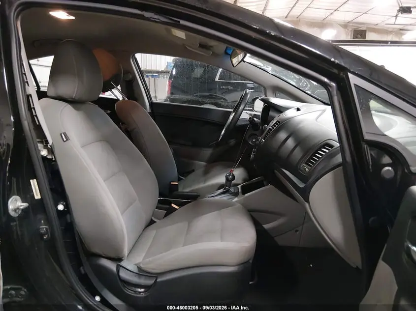 2015 KIA FORTE LX