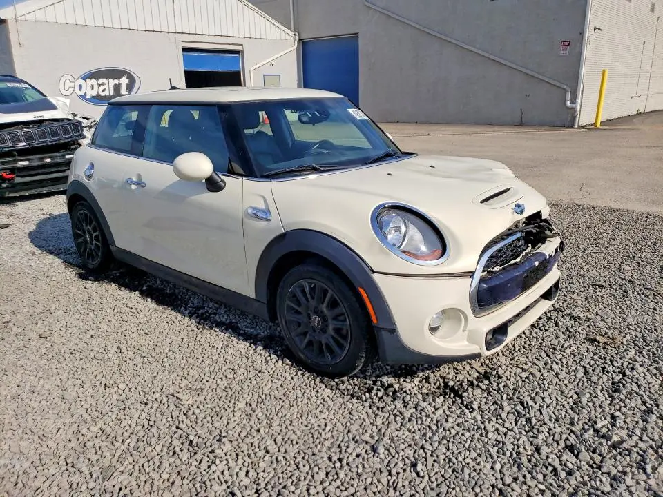 2014 MINI COOPER S  