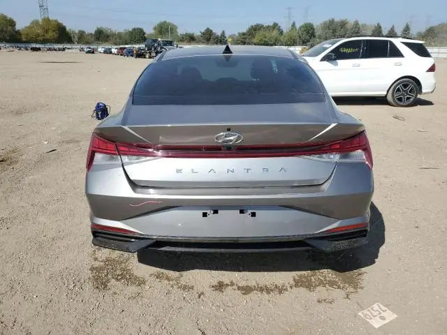 2021 HYUNDAI ELANTRA SEL  