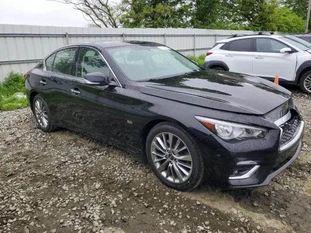 2018 INFINITI Q50 LUXE  