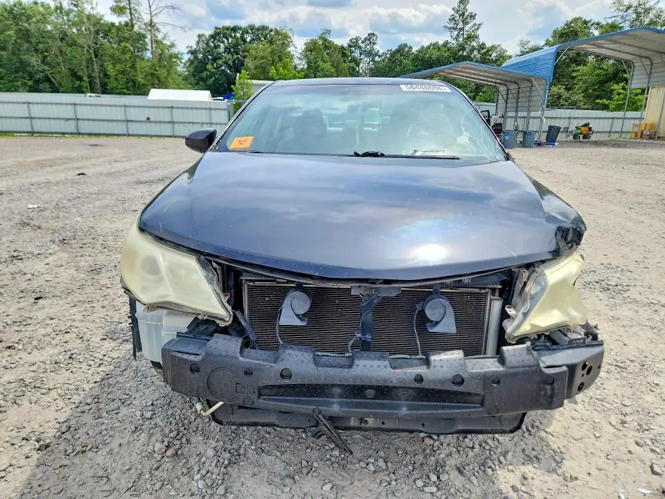 2014 TOYOTA CAMRY LE  