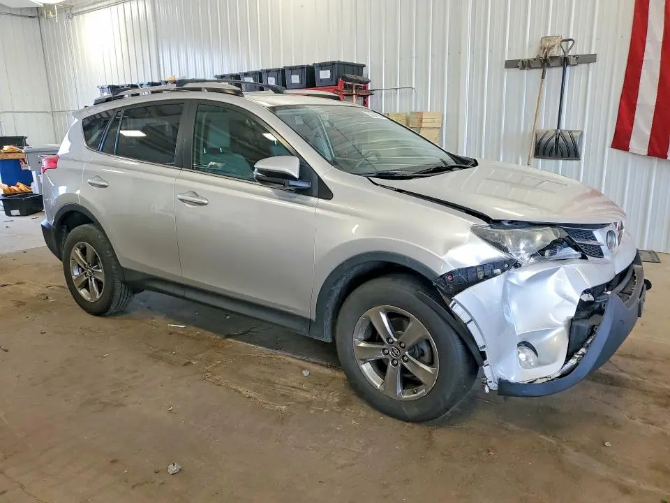 2015 TOYOTA RAV4 XLE  