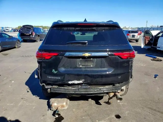 2023 CHEVROLET TRAVERSE LT  