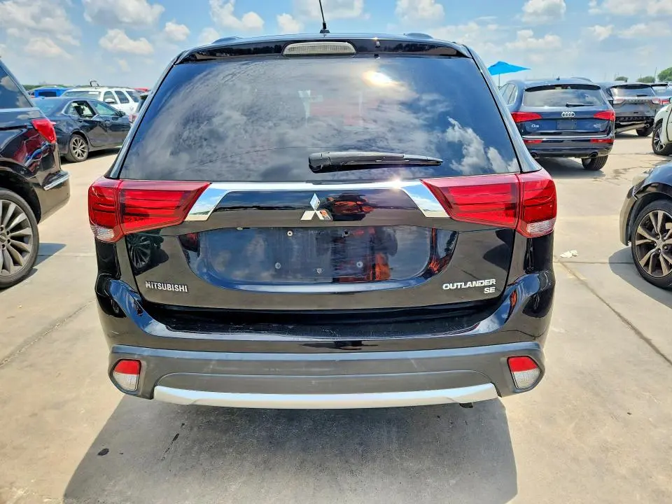 2016 MITSUBISHI OUTLANDER SE  