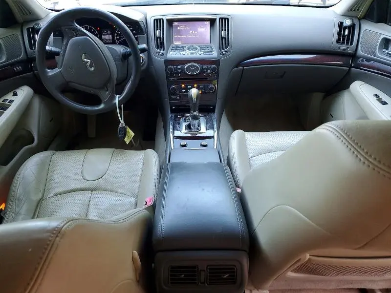 2013 INFINITI G37   