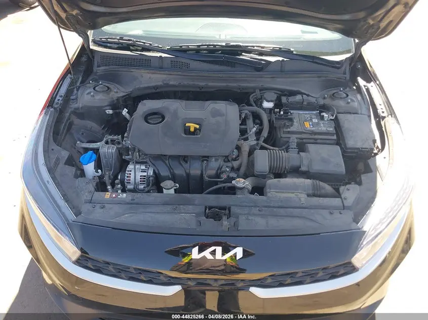 2023 KIA FORTE LX