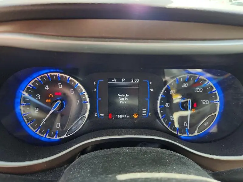 2021 CHRYSLER VOYAGER LXI  