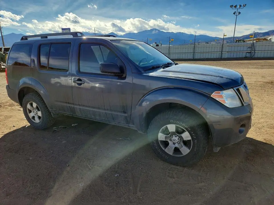 2012 NISSAN PATHFINDER S  