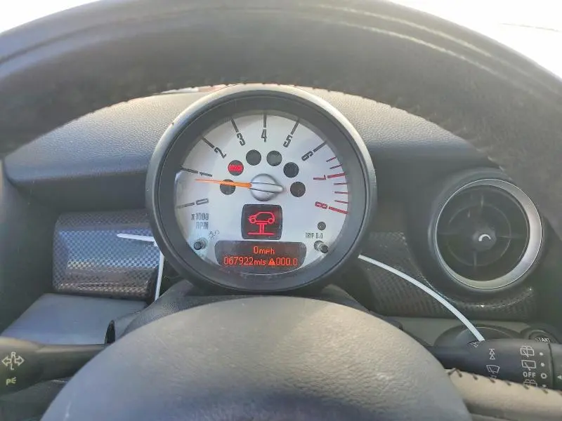 2011 MINI COOPER S  