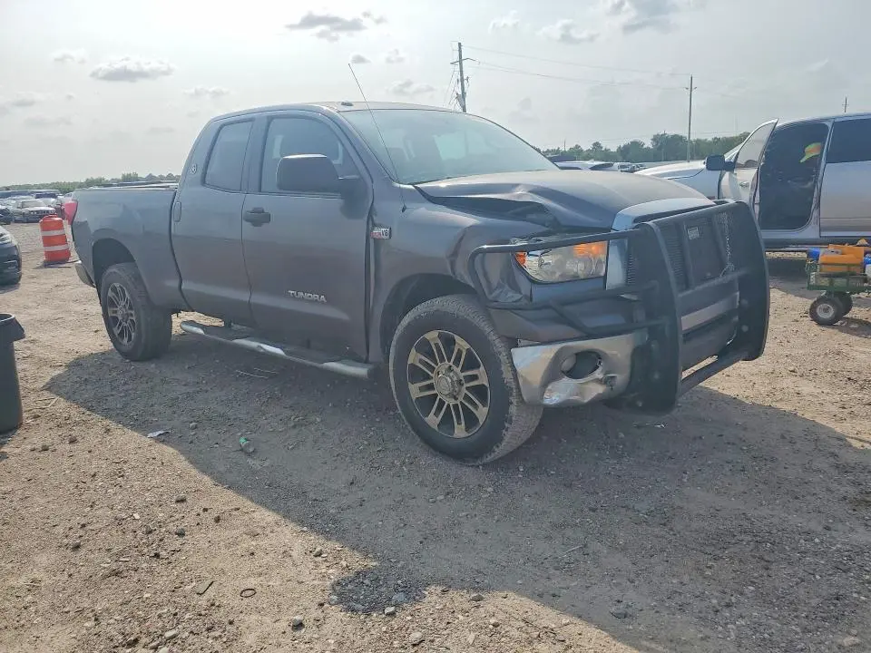 2013 TOYOTA TUNDRA DOUBLE CAB SR5  