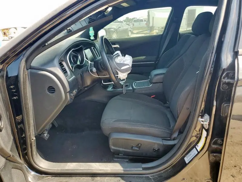 2017 DODGE CHARGER SXT  