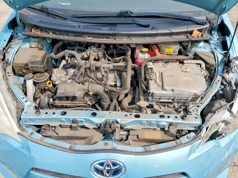 2013 TOYOTA PRIUS C TWO  