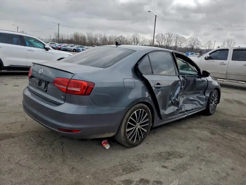 2015 VOLKSWAGEN JETTA SE  