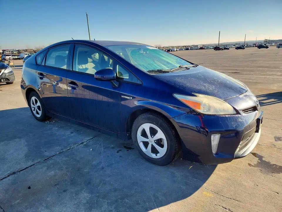 2013 TOYOTA PRIUS   