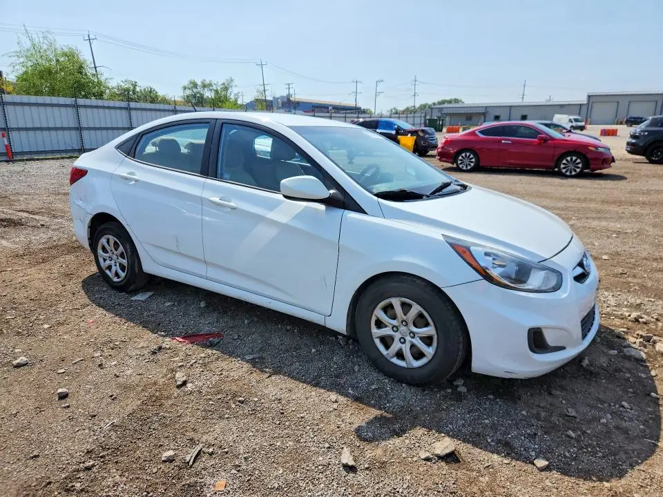 2014 HYUNDAI ACCENT GLS  