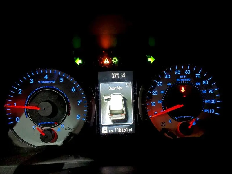 2018 TOYOTA SIENNA SE  