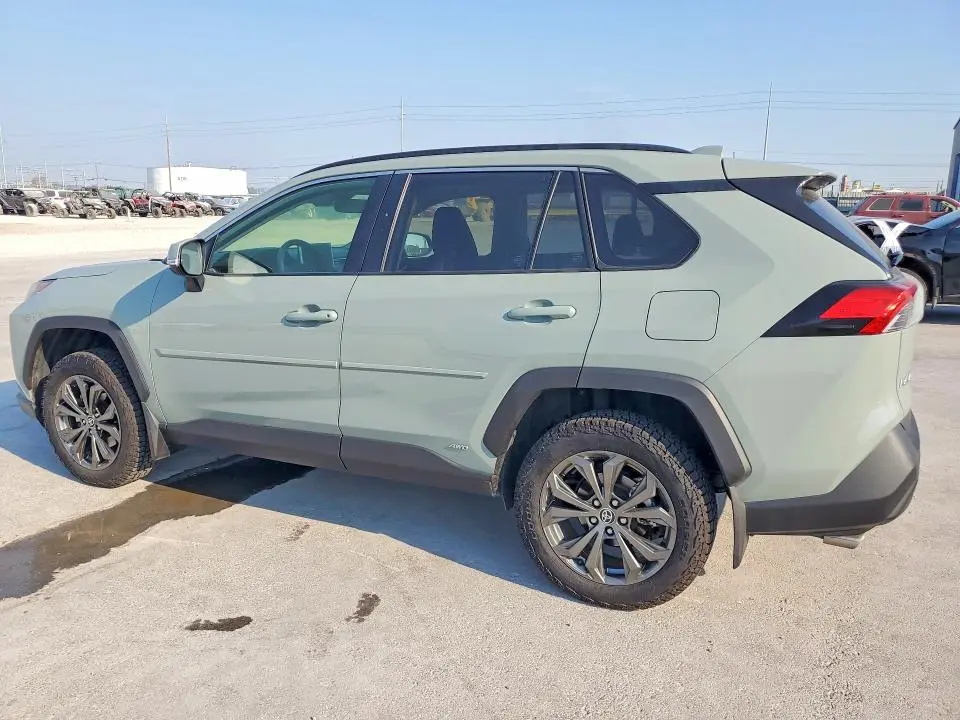 2023 TOYOTA RAV4 XLE PREMIUM  