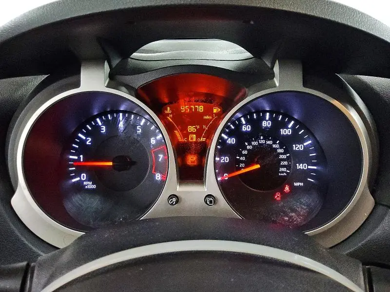 2014 NISSAN JUKE S  