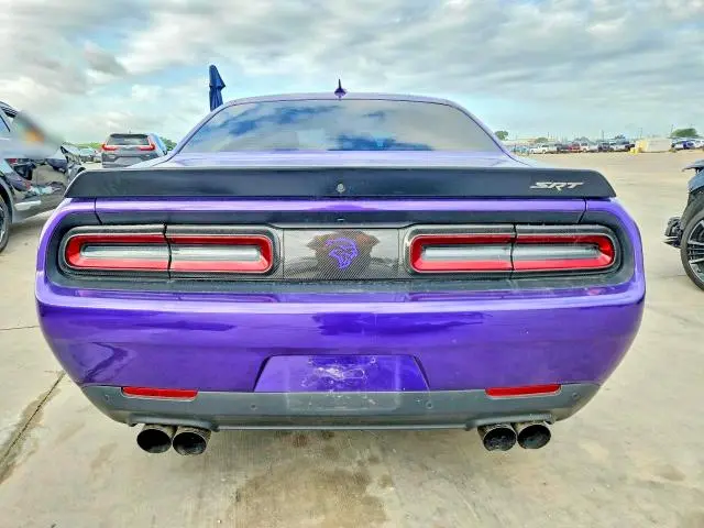 2016 DODGE CHALLENGER SRT HELLCAT  