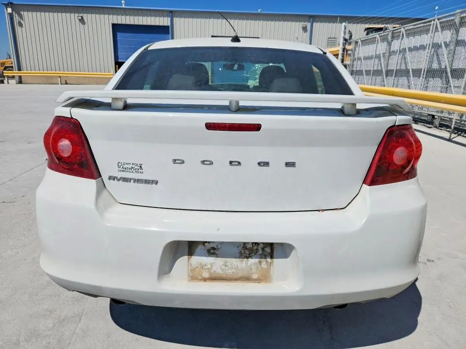 2013 DODGE AVENGER SE  