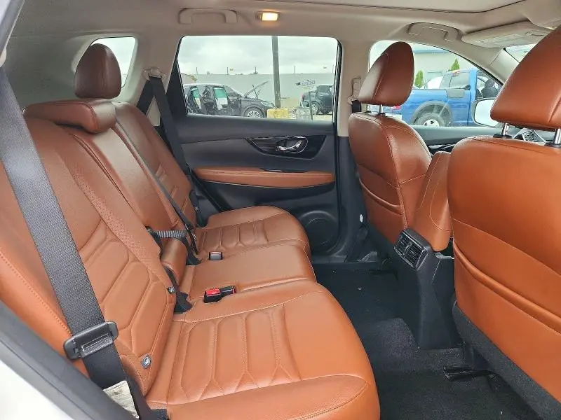 2017 NISSAN ROGUE SL  