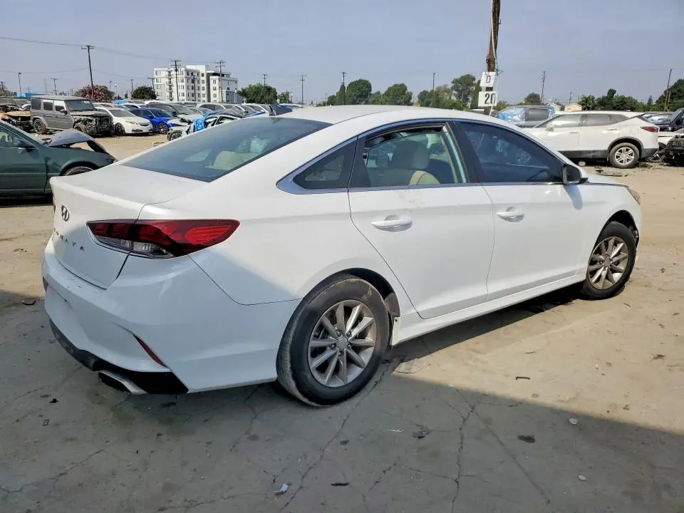 2018 HYUNDAI SONATA SE  