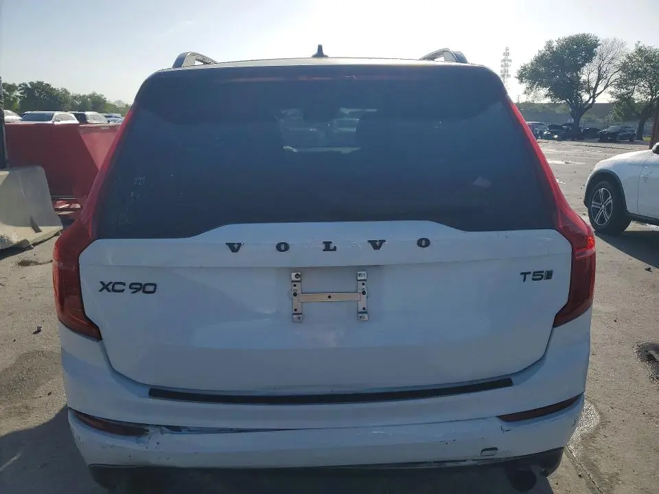 2019 VOLVO XC90 T5 MOMENTUM  